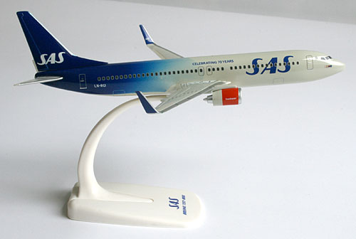 Airplane Models: SAS - 70 Years - Boeing 737-800 - 1/200